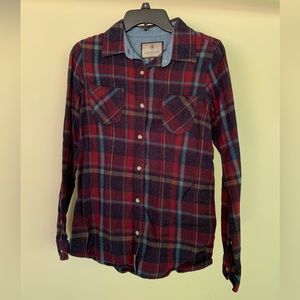Legendary Whitetails - Red/navy/light blue plaid flannel button up - Size M